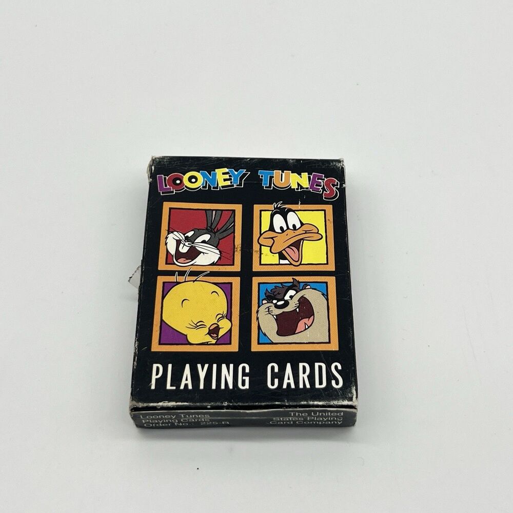 VINTAGE 1993 LOONEY TUNES PLAYING CARDS-good shape